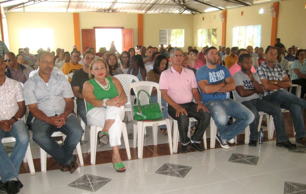 Publico Presente en la reunión